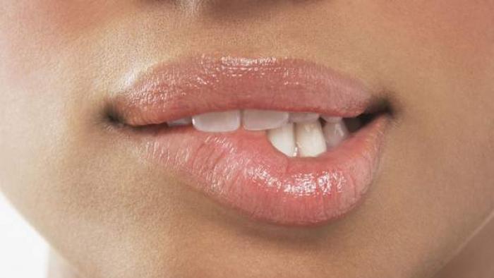 Why do people bite their lips and how to get rid of this bad habit?