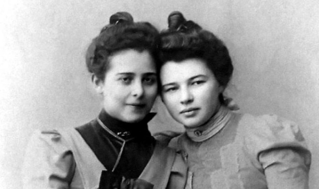 Aleksandrs Bloks un Ļubova Mendeļejeva: dīvaina ģimenes savienība, kurā trešā nebija lieka