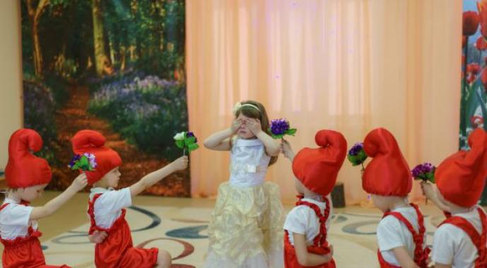 Scenārijs muzikālai pasakai bērniem jaunā veidā “Morozko” (mūzikls)